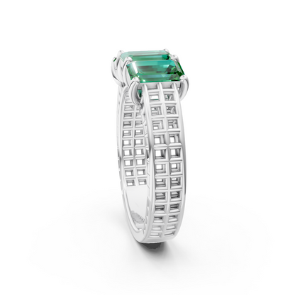 925 Sterling Silver Ring With Emerald Gemstone