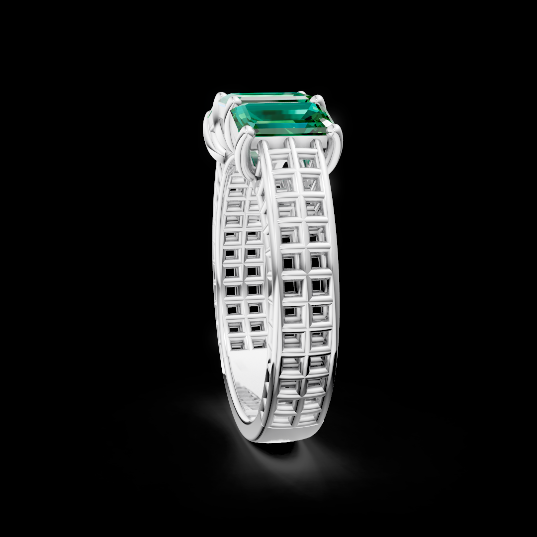 925 Sterling Silver Ring With Emerald Gemstone